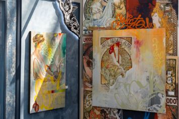 Картины Лиля Валеева и Евгений Чес, Альфонс Муха, прерафаэлиты, стенд Ампир Декор и Mallers АрхМосква 2024